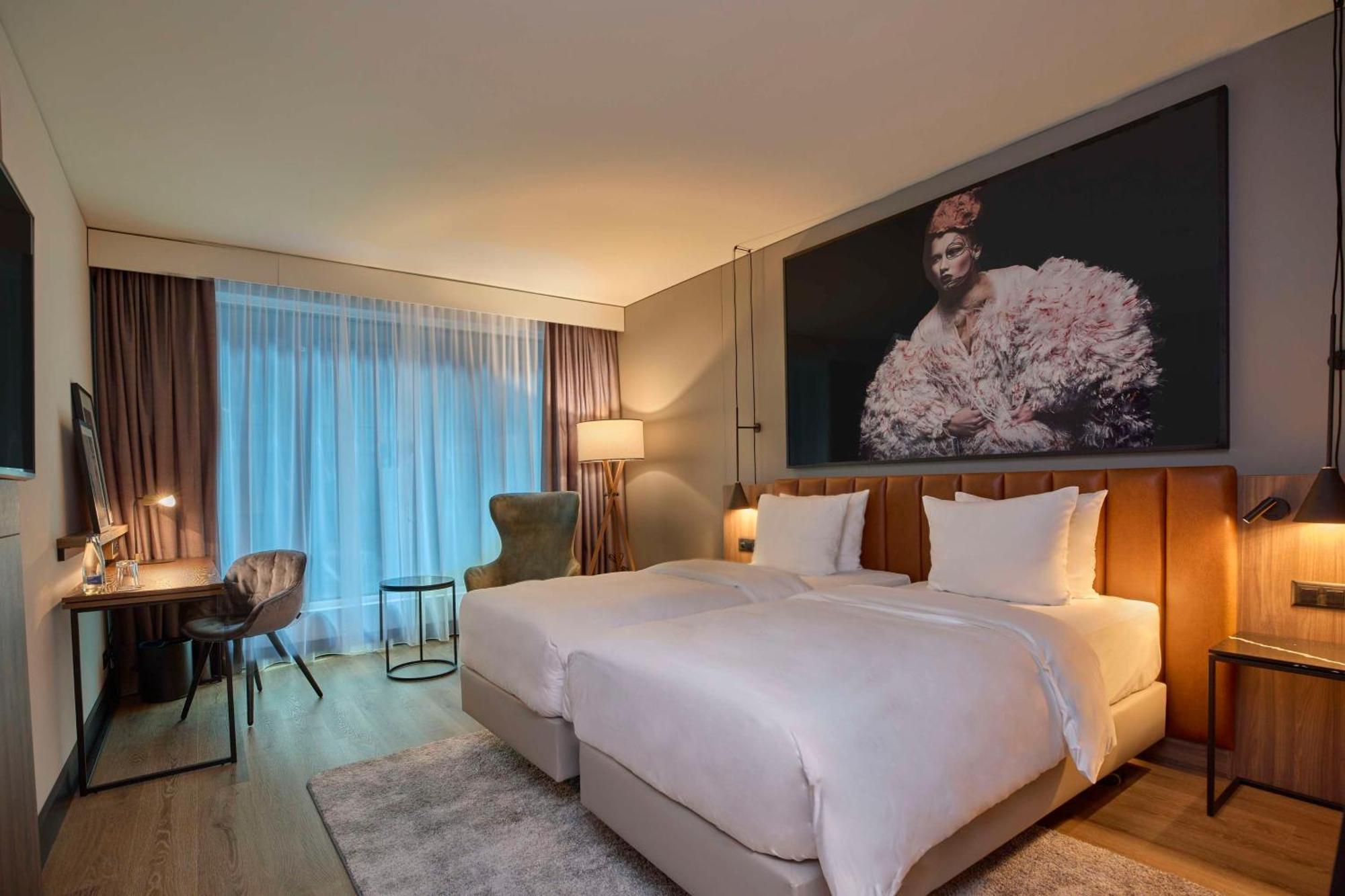 Superior Room,1545112078:JPEG